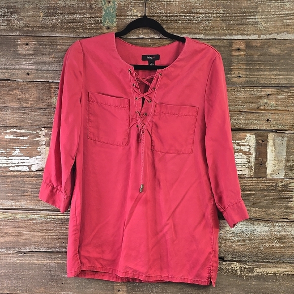 Intro Women's Red Lace-Up Top with 3/4 tabbed sleeves, Size S - Picture 1 of 5